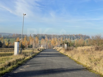 Stavební pozemek 2000 m2, Unhošť - Fotka 1