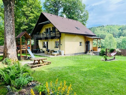 Exkluzivně, prodej rodinného domu 4+kk s garáží, pozemek 1175m2, Tři Sekery - Chodovská Huť - Fotka 2