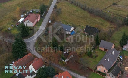Exkluzivně, prodej  stavebního pozemku 1000 m2 se stodolou na okraji obce Olbramov - Fotka 12
