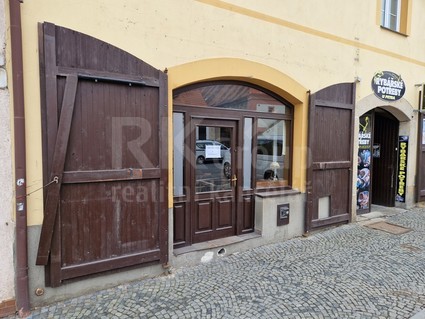Pronájem komerčního prostoru, Slaný, Palackého ul. - Fotka 1
