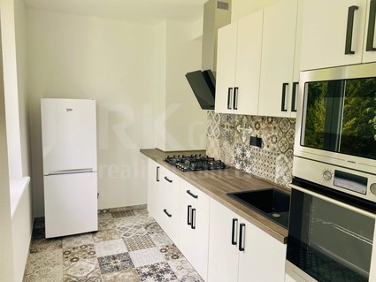 Pronájem bytu 2+kk po rekonstrukci, 54m2, 1.patro, 2xsklep, Školní ul. - Cheb - Fotka 1