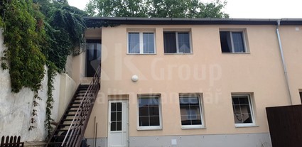 Pronájem bytu 2+kk 44 m2 ve Slaném - Fotka 1