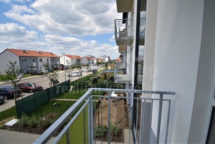 Pronájem  bytu 1+kk, 27 m2 s balkonem a sklepem v novostavbě, Chýně, Praha-západ, ul.Příhodova - Fotka 10