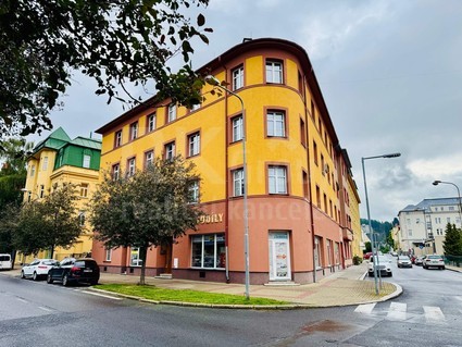 Prodej bytu, 3+1, 2x komora, sklep, půda, 1. patro, Husova ulice – Mariánské Lázně - Fotka 1
