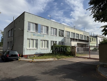 Pronájem bytu 1+kk 17 m2, Králův Dvůr - Fotka 7