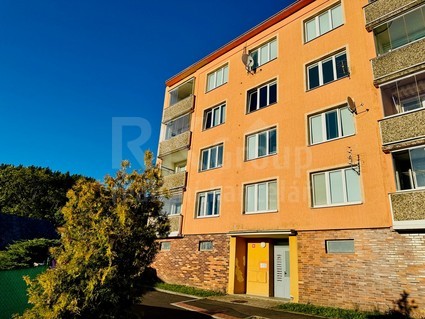 Prodej bytu, 1+1, sklep, lodžie, 3.patro, 39,42 m2, ul. Krátká  – Lázně Kynžvart - Fotka 1