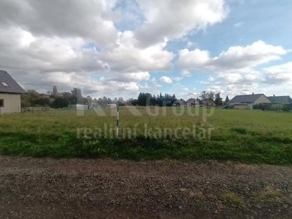 Prodej stavebního pozemku 1227 m2 ve velmi hezkém klidném místě - Fotka 17