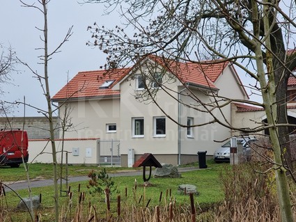 Prodej novostavby RD 4+kk, 130 m2, na pozemku 458 m2, Dolní Kamenice u Velvar - Fotka 2