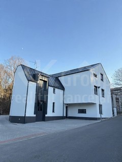 Pronájem nového bytu 2+kk v Hořovicích - Fotka 10