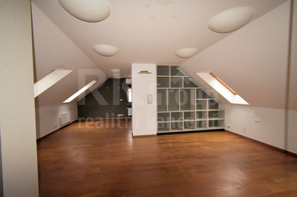 Pronájem atypického mezonetového bytu 3+1, 125 m2, Praha 4 - Michle, ul.Týmlova - Fotka 12