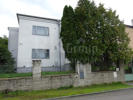 Pronájem domu 227 m2 a zahrada 646 m2, Praha Suchdol - Fotka 4