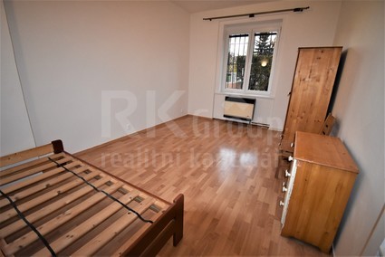 Pronájem bytu 1+kk, 30 m2, Praha 10 - Strašnice, Průběžná ul. - Fotka 2