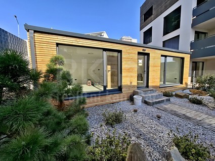 Pronájem zcela nového nebytového prostoru v centru Slaného, Záfortenská ulice - Fotka 2