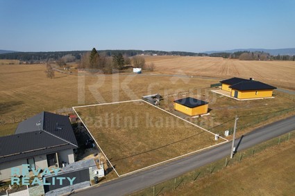 Prodej, pěkný stavební pozemek s krásným výhledem, 800 m2, Tři Sekery - Fotka 7
