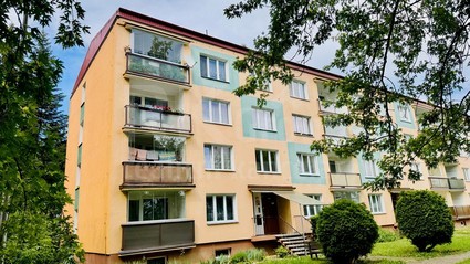 Prodej bytu, 3+kk, lodžie, 3.patro, 2x sklep, ul. Česká – Mariánské Lázně - Fotka 1