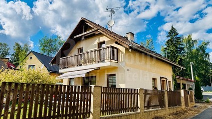 Prodej rodinného domu 4+kk, terasa, garáž, pozemek 279 m2, Klimentov - Velká Hleďsebe - Fotka 1