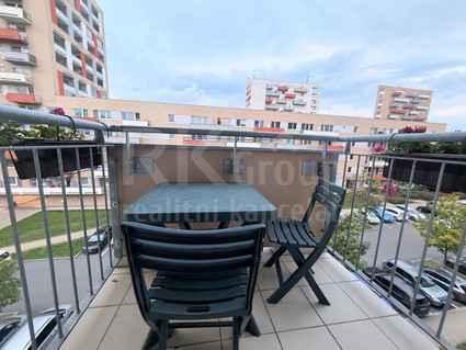 Pronájem bytu 1+kk, 40 m2 s balkonem a parkovacím stáním, Praha 10 - Horní Měcholupy, ul. Modenská - Fotka 4