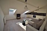 Pronájem  rekonstruovaného luxusního bytu 2+kk, 46 m2, se sklepem, Praha 5 - Smíchov, ul.Strakonická