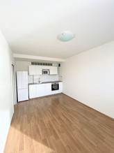 Pronájem nadstandardního bytu 2+kk, 42 m2 v 9.p.panelového domu, ul. Pšenčíkova, Praha 4 - Kamýk