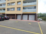 Pronájem garáže v ulici Kozmíkova, Praha 10 - Hostivař